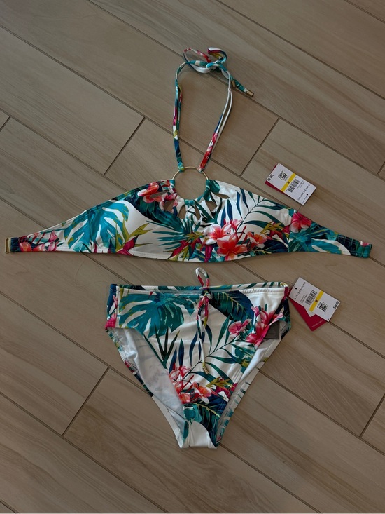 Vince Camuto Other - Vince Camilo NWT Tropical Floral Halter Bikini Set - Teal, Green, Pink